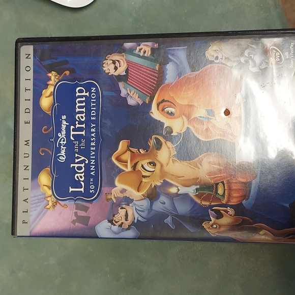 Walt Disney's Lady and the Tramp 50th Anniversary Edition DVD - Picture 8 of 8
